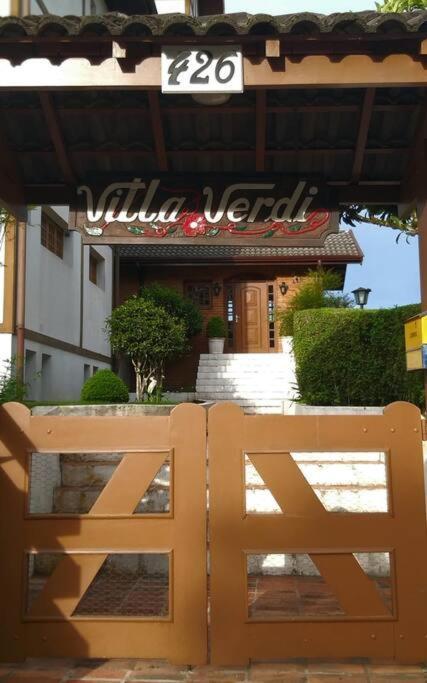 Amplo Apartamento Familiar Em Vila Capivari E Wifi *