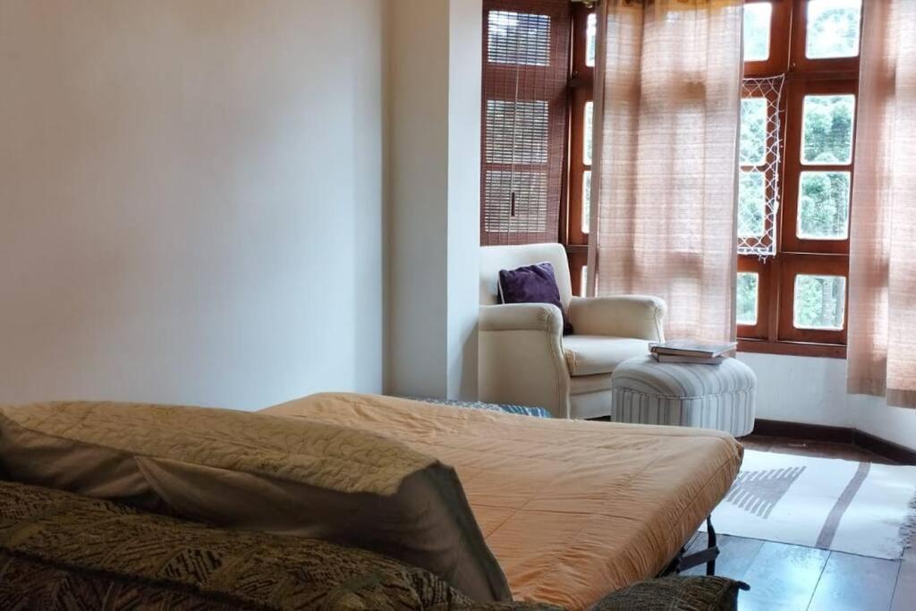 Apartamento Amplo Apartamento Familiar Em Vila Capivari E Wifi *
