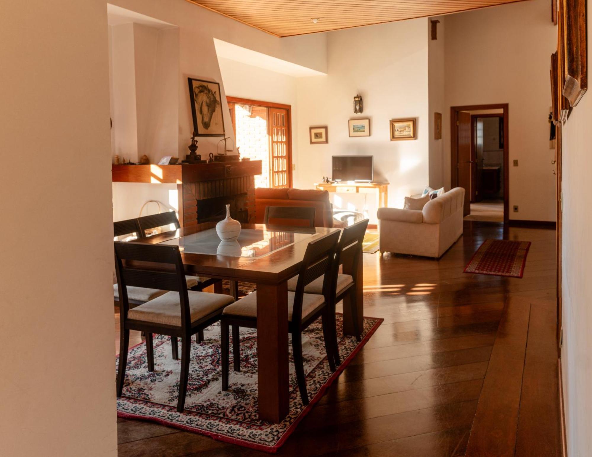 Amplo Apartamento Familiar Em Vila Capivari E Wifi Apartamento